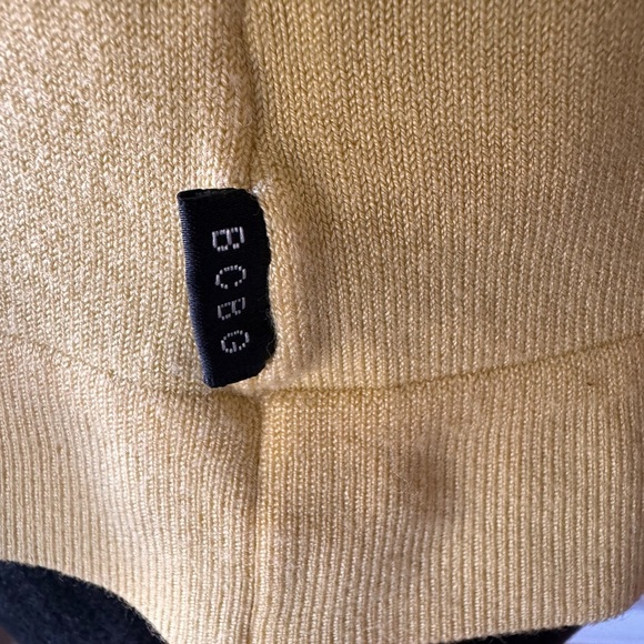BCBG Maxazria 75% Silk Blend Yellow and white Knit Sweater NWOT - Picture 5 of 9